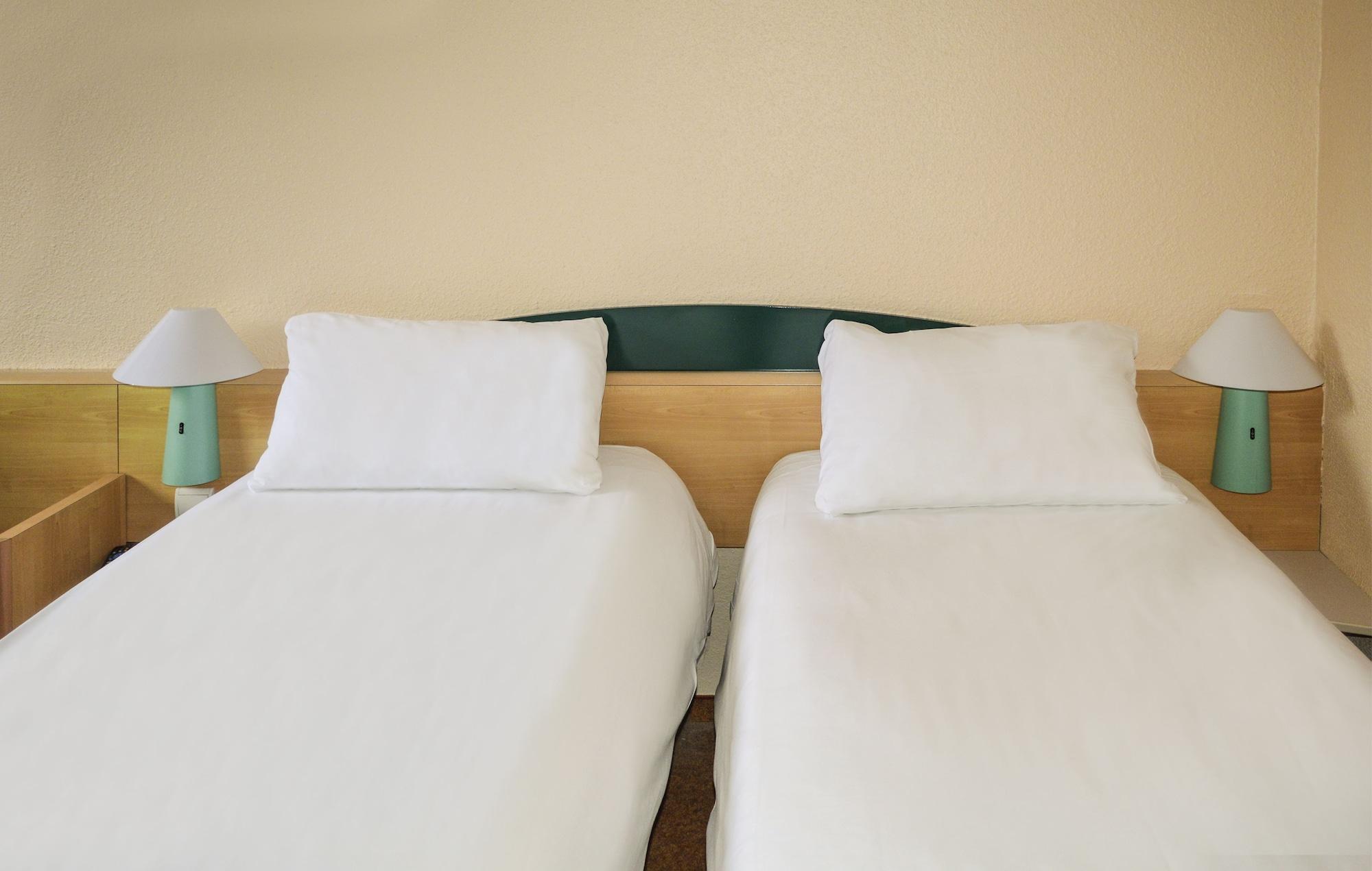 Ibis Sion Hotel Bagian luar foto