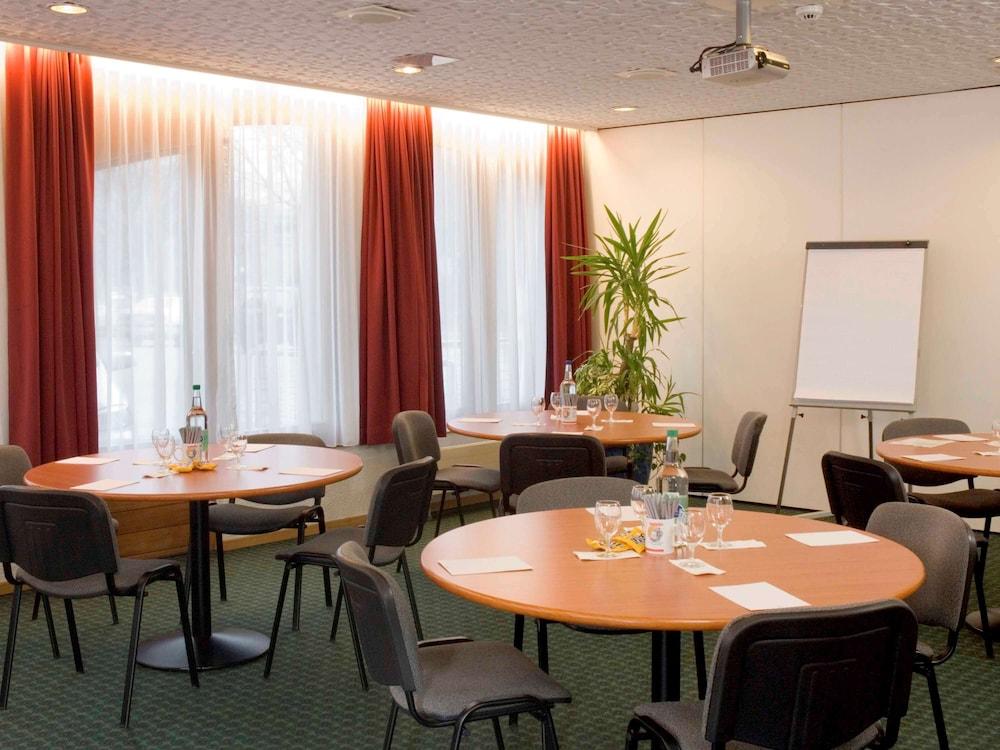 Ibis Sion Hotel Bagian luar foto